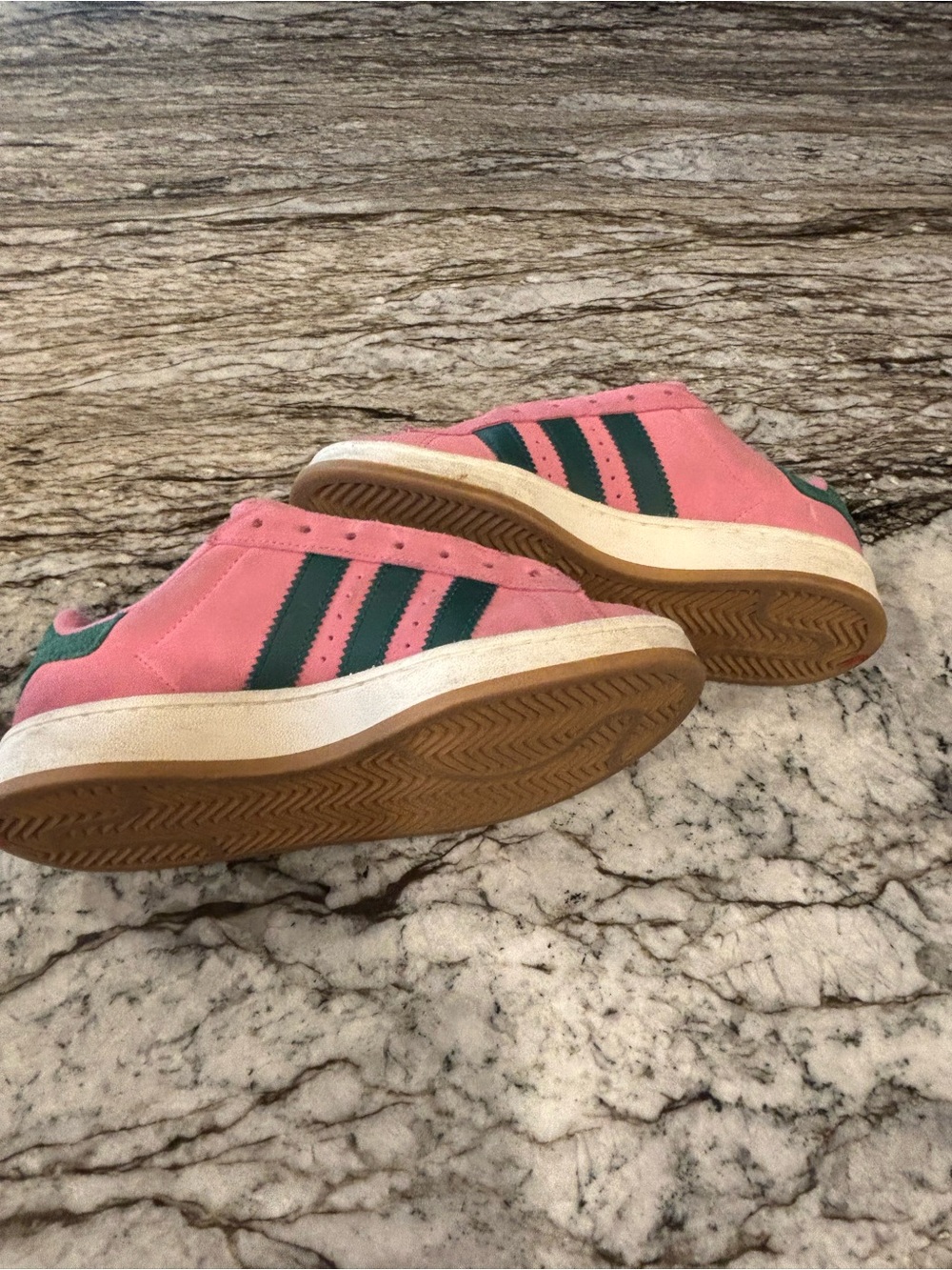 Adidas Campus suede sneakers Pepto pink & Green Sz 7
